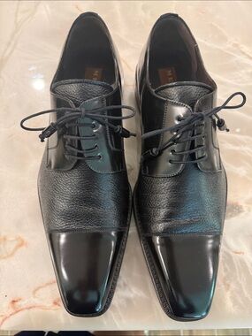 Mezlan Black Leather Cap-Toe Derby with Pebbled Upper